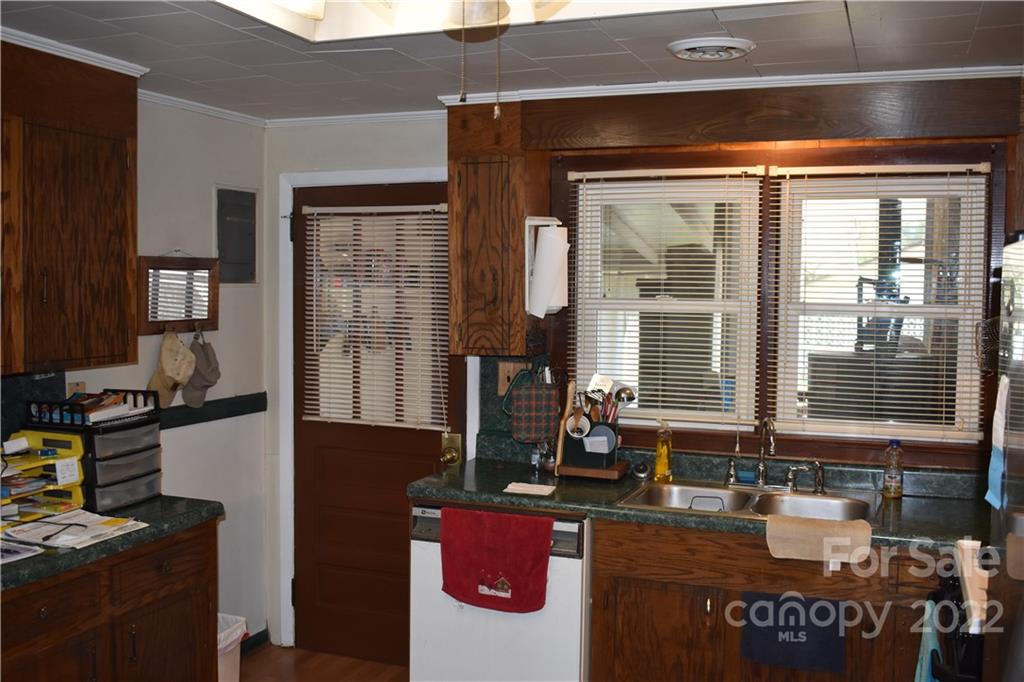 206 Goforth Road Marion, NC 28752 - Photo 14 of 40 Gallery Image 14