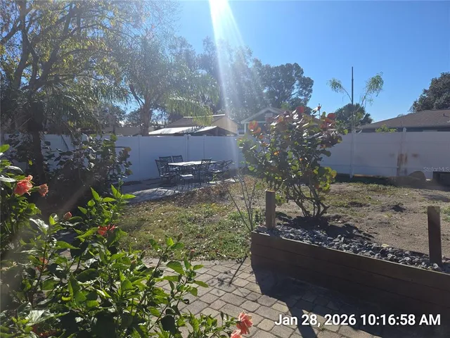 $2,400 | 1013 Greenbriar Drive, Brandon, FL 33511