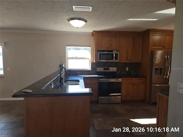 $2,400 | 1013 Greenbriar Drive, Brandon, FL 33511