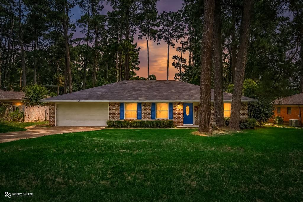 1016 Ridgewood Drive Shreveport, LA 71118 - Photo 1 of 37
