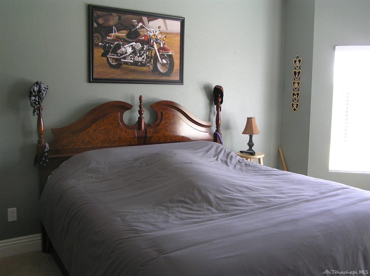 1032 Clearview Street Tehachapi, CA 93561 - Photo 18 of 31 Downstairs Master Bedroom