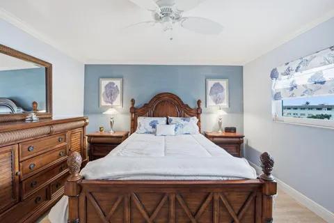 $269,000 | 111 Shore Court, Unit 305C, North Palm Beach, FL 33408