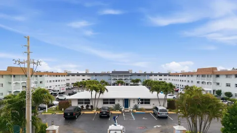 $269,000 | 111 Shore Court, Unit 305C, North Palm Beach, FL 33408