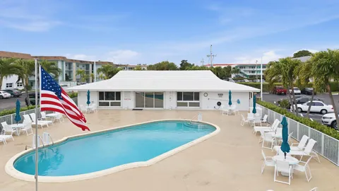 $269,000 | 111 Shore Court, Unit 305C, North Palm Beach, FL 33408