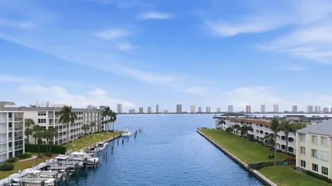$269,000 | 111 Shore Court, Unit 305C, North Palm Beach, FL 33408