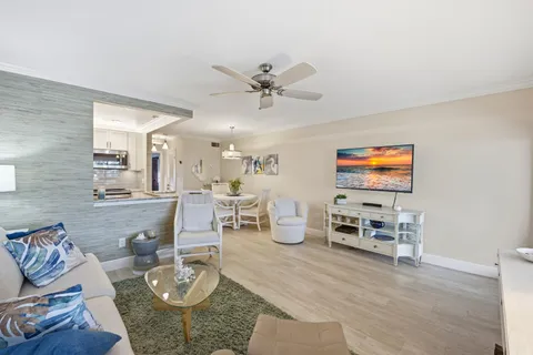 $269,000 | 111 Shore Court, Unit 305C, North Palm Beach, FL 33408