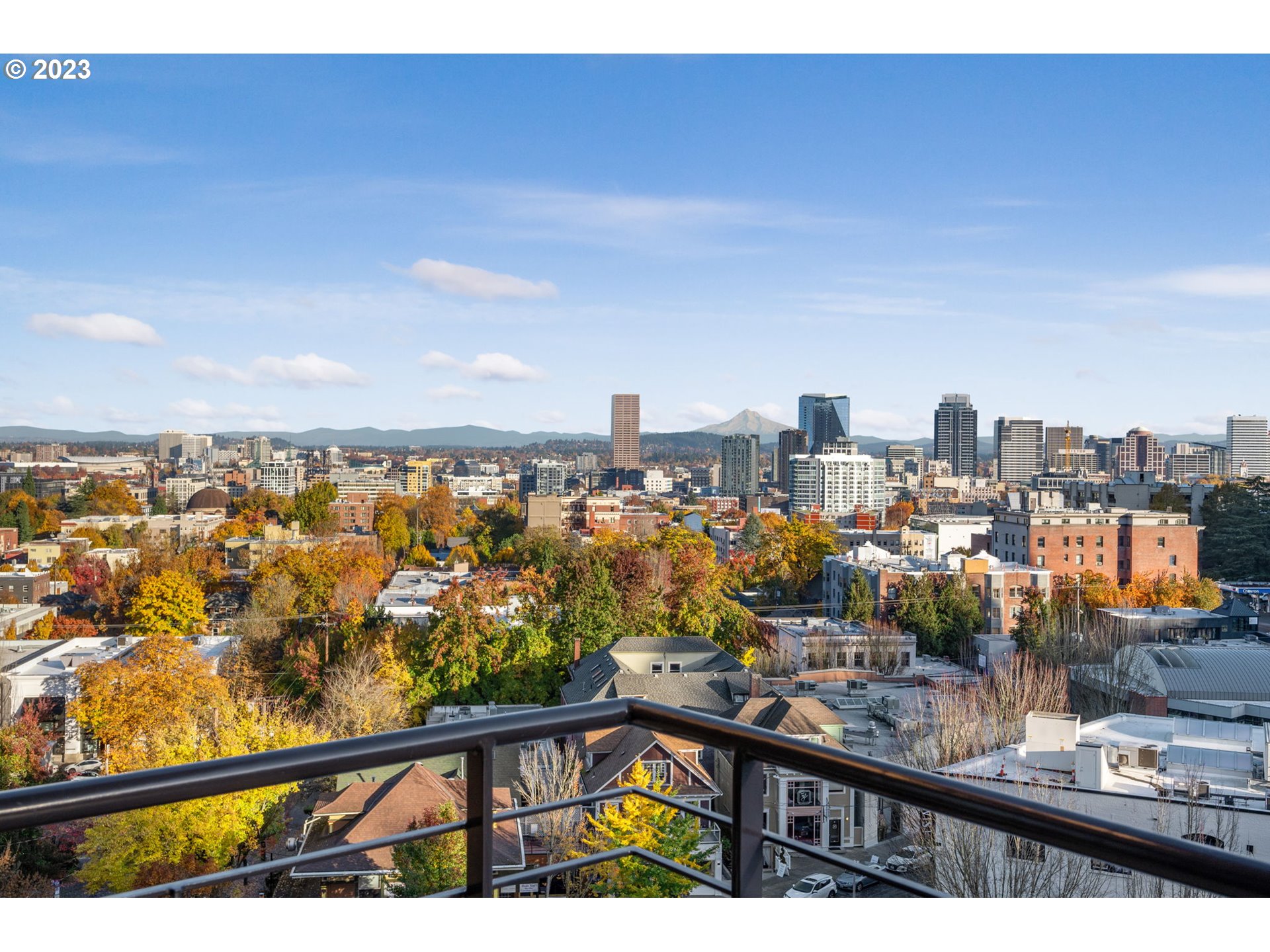 2351 Northwest Westover Road, Unit 904 Portland, OR 97210 - Photo 14 of 43 Gallery Image 14
