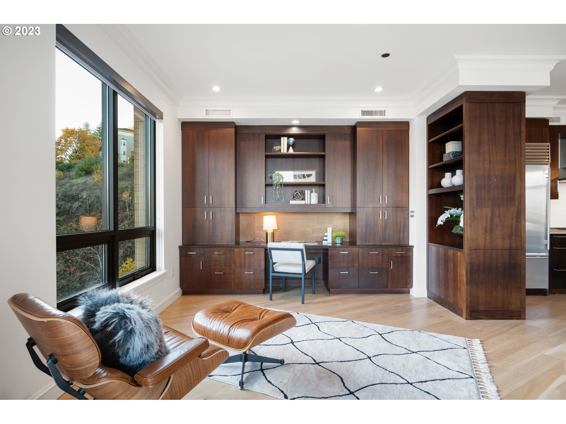 2351 Northwest Westover Road, Unit 904 Portland, OR 97210 - Photo 20 of 43 Gallery Image 20