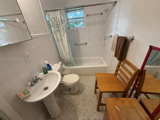 $889,000 | 2560 Southwest 22nd Avenue, Miami, FL 33133