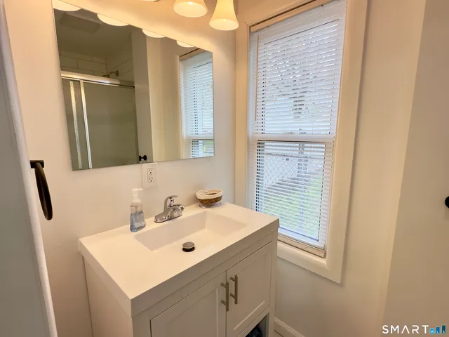 $4,500 | 309 Greenfield Street, Fairfield, CT 06825