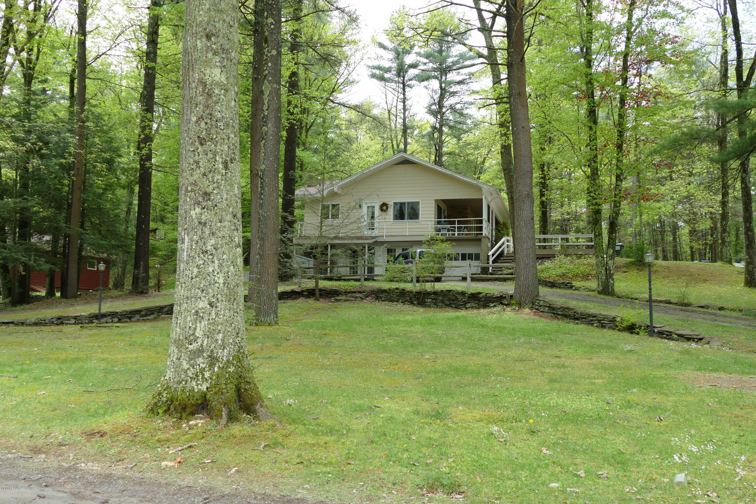 100 Cottage Road Tafton, PA 18464 - Photo 2 of 33 100 Cottage Rd