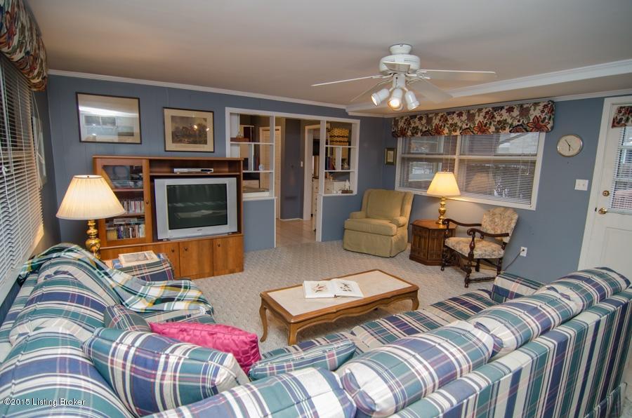 8 Sterling Road Louisville, KY 40220 - Photo 18 of 28 Family Room
