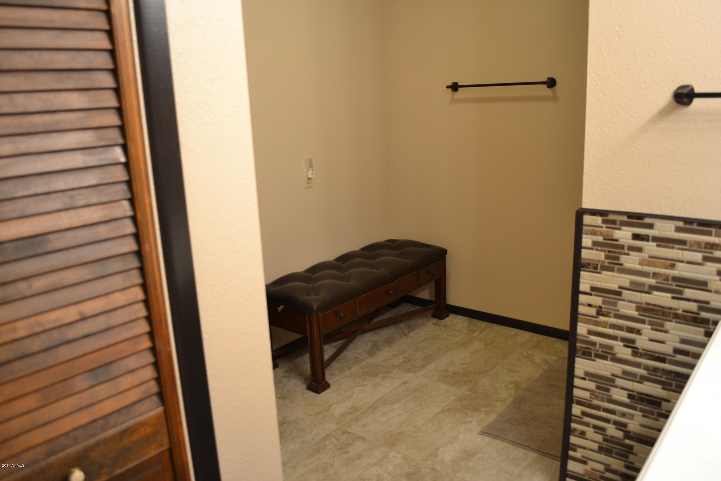 4215 East Beaver Vista Road Rimrock, AZ 86335 - Photo 20 of 36 SITTING AREA