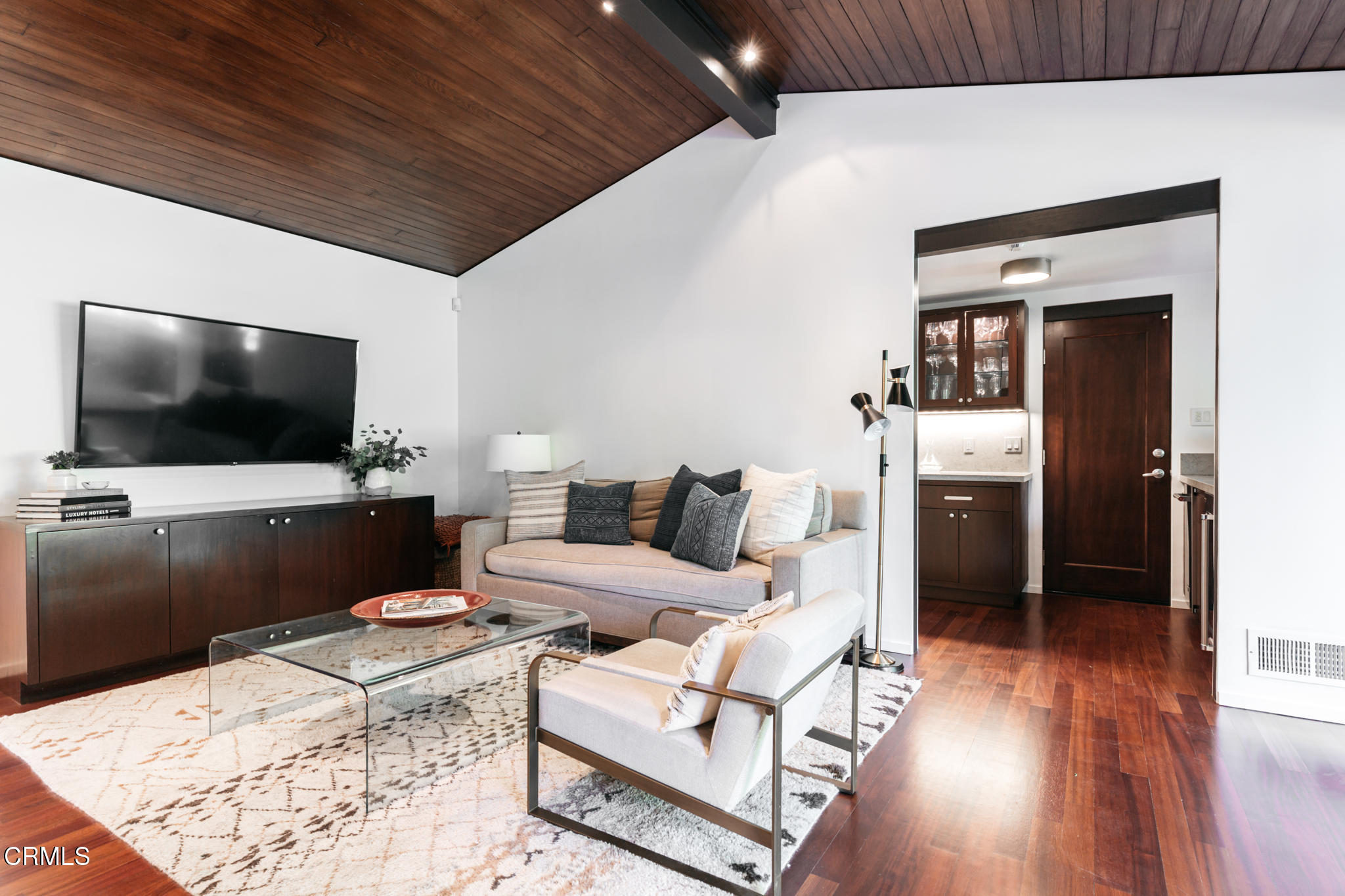 420 Lakeview Road Pasadena, CA 91105 - Photo 11 of 41 Lakeview Rd - www.christopherleefoto.com