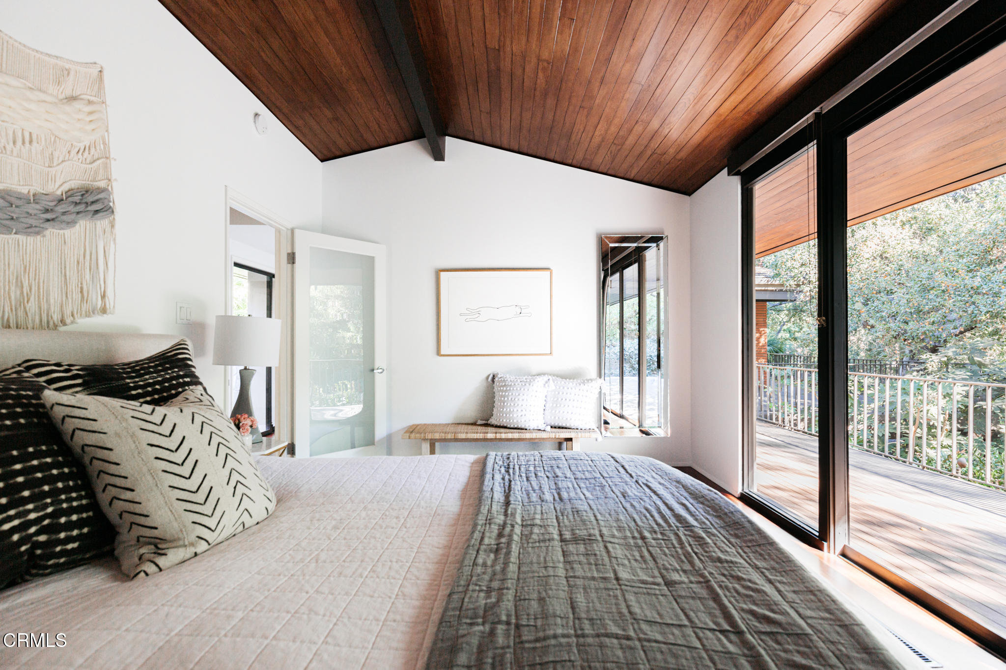 420 Lakeview Road Pasadena, CA 91105 - Photo 16 of 41 Lakeview Rd - www.christopherleefoto.com