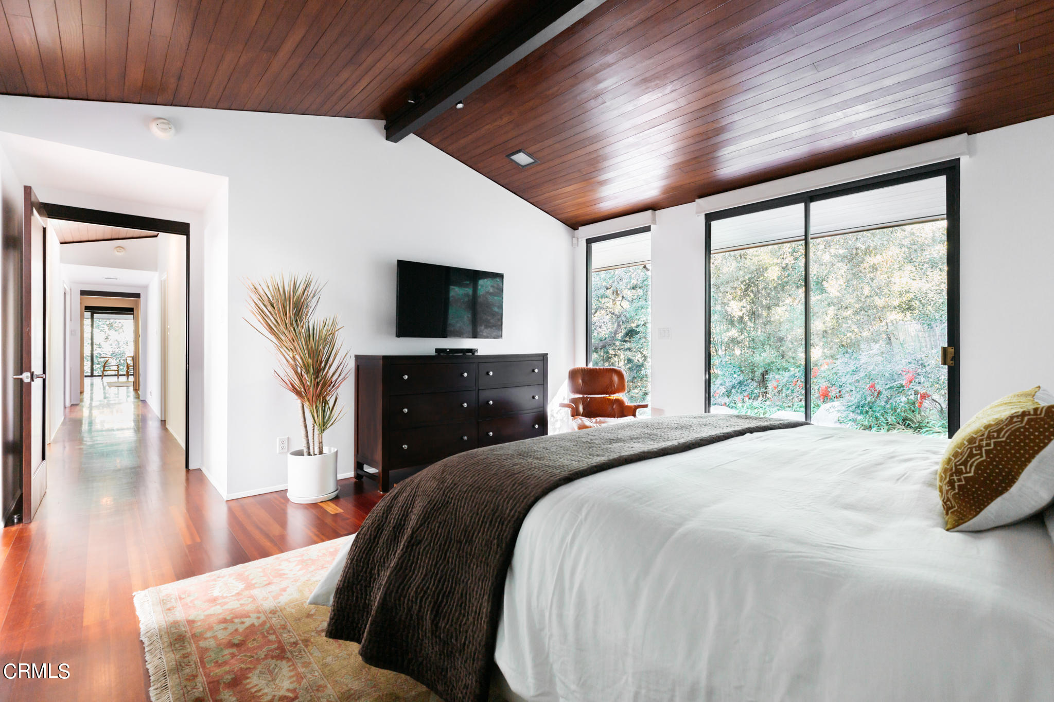 420 Lakeview Road Pasadena, CA 91105 - Photo 20 of 41 Lakeview Rd - www.christopherleefoto.com