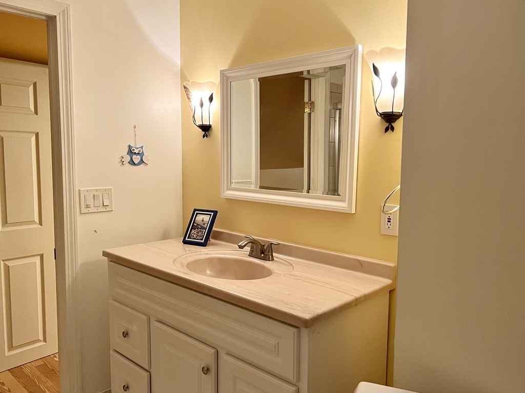 35 Elmwood Road Methuen, MA 01844 - Photo 13 of 19 Gallery Image 13