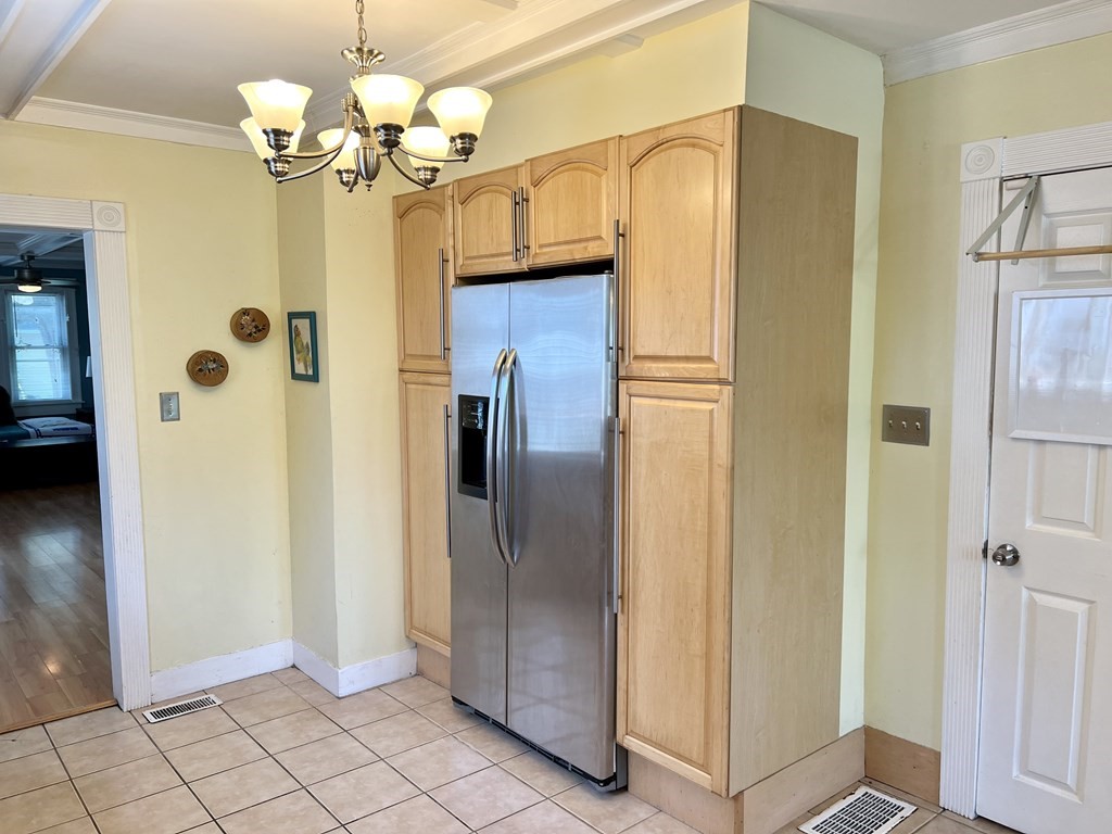 35 Elmwood Road Methuen, MA 01844 - Photo 8 of 19 Gallery Image 8