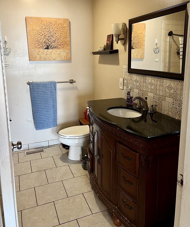 35 Elmwood Road Methuen, MA 01844 - Photo 10 of 19 Gallery Image 10