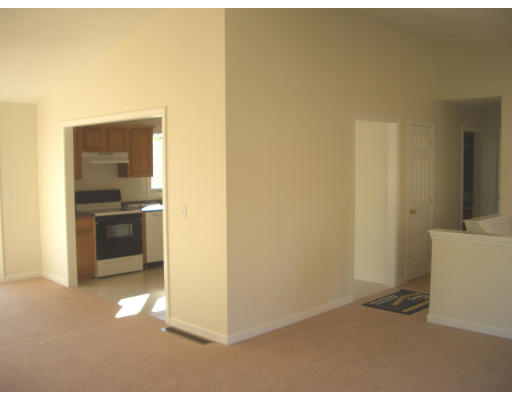 1595 Westover Road Chicopee, MA 01020 - Photo 8 of 11 Gallery Image 8