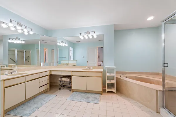 $9,500 | 137 Eagleton Court, Palm Beach Gardens, FL 33418