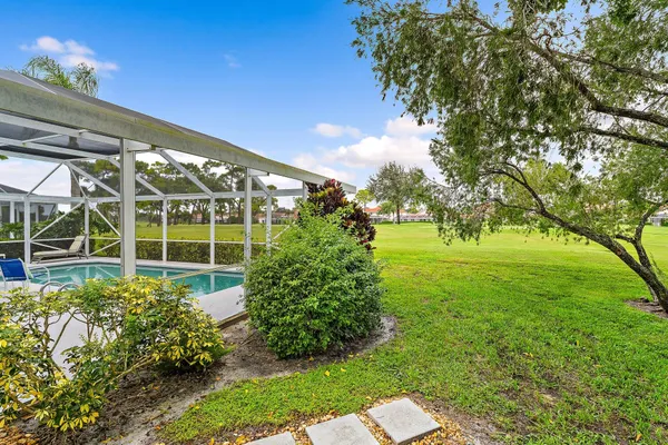 $9,500 | 137 Eagleton Court, Palm Beach Gardens, FL 33418