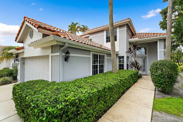 $9,500 | 137 Eagleton Court, Palm Beach Gardens, FL 33418