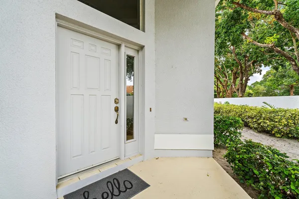 $9,500 | 137 Eagleton Court, Palm Beach Gardens, FL 33418