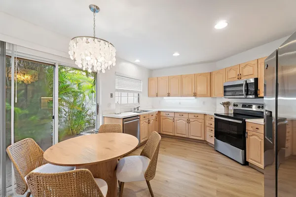 $9,500 | 137 Eagleton Court, Palm Beach Gardens, FL 33418