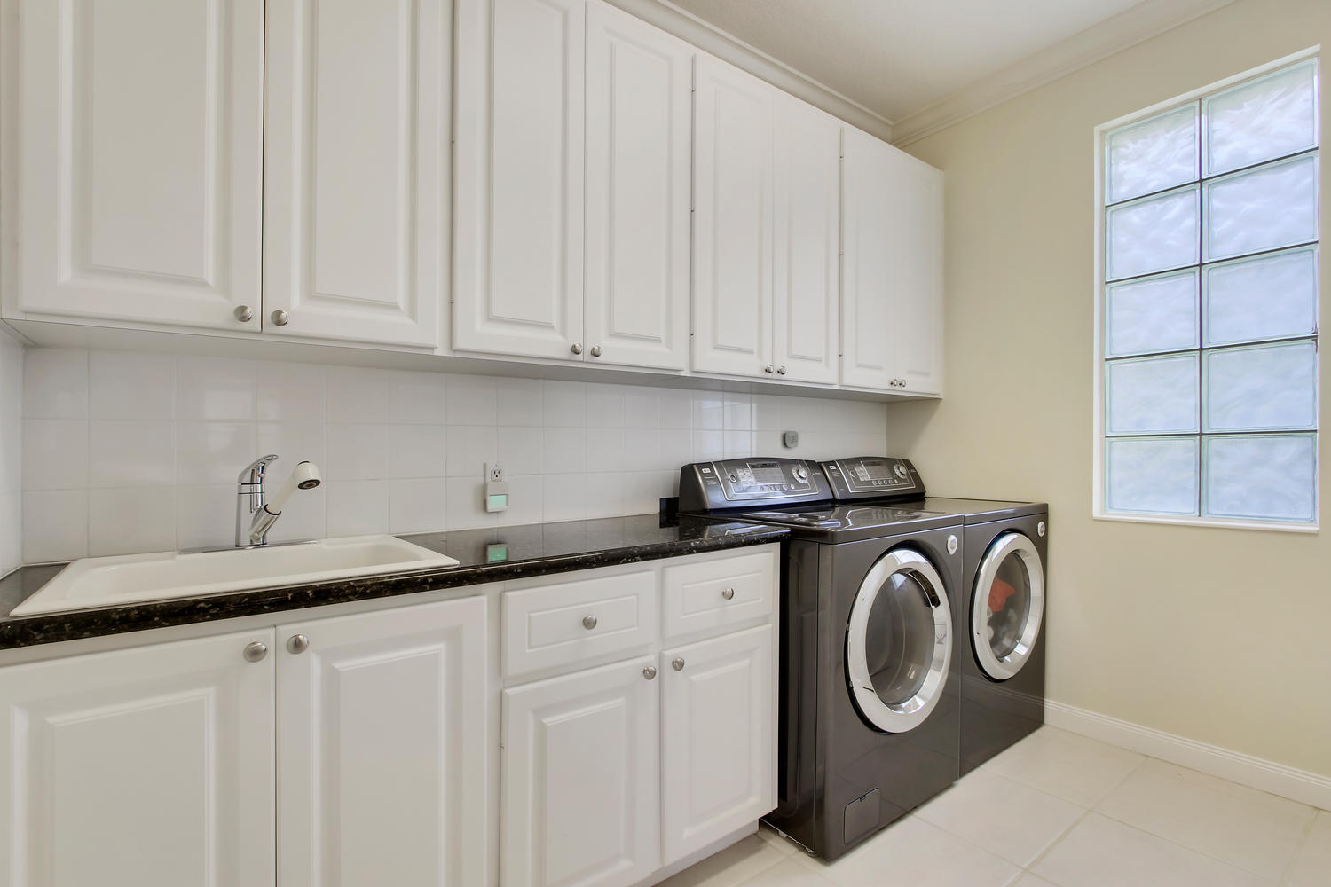 214 New Haven Boulevard Jupiter, FL 33458 - Photo 10 of 30 Laundry Room