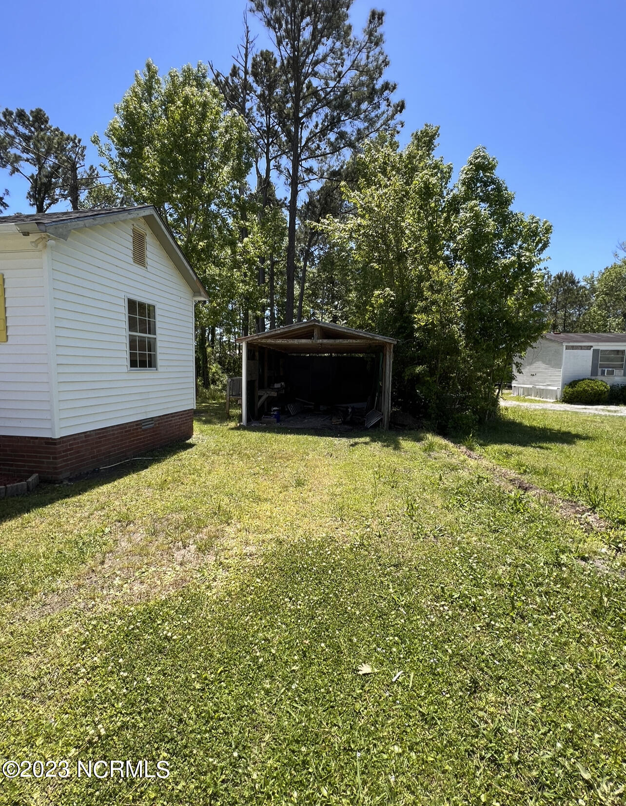 141 Black Duck Road Davis, NC 28524 - Photo 30 of 36 141 Black Duck Side Shed