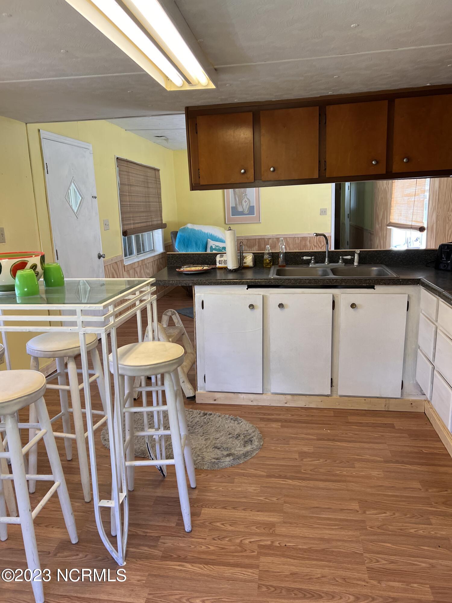 141 Black Duck Road Davis, NC 28524 - Photo 8 of 36 141 Black Duck Kitchhen