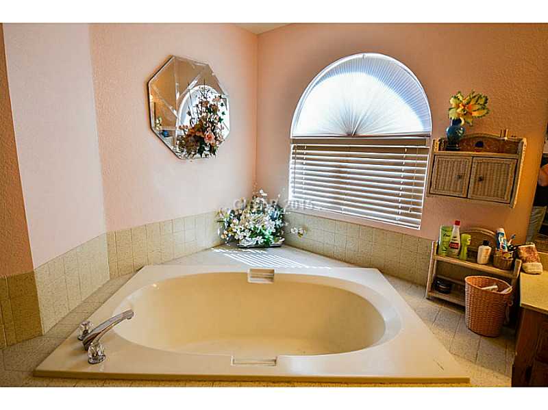 728 Rocky Trail Road Henderson, NV 89014 - Photo 24 of 34 Property Photo. Tub In Master Bath Room