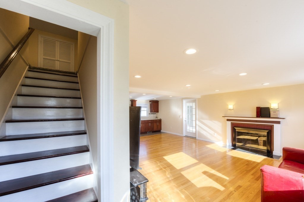 20 Briarcliff Street Springfield, MA 01128 - Photo 13 of 40