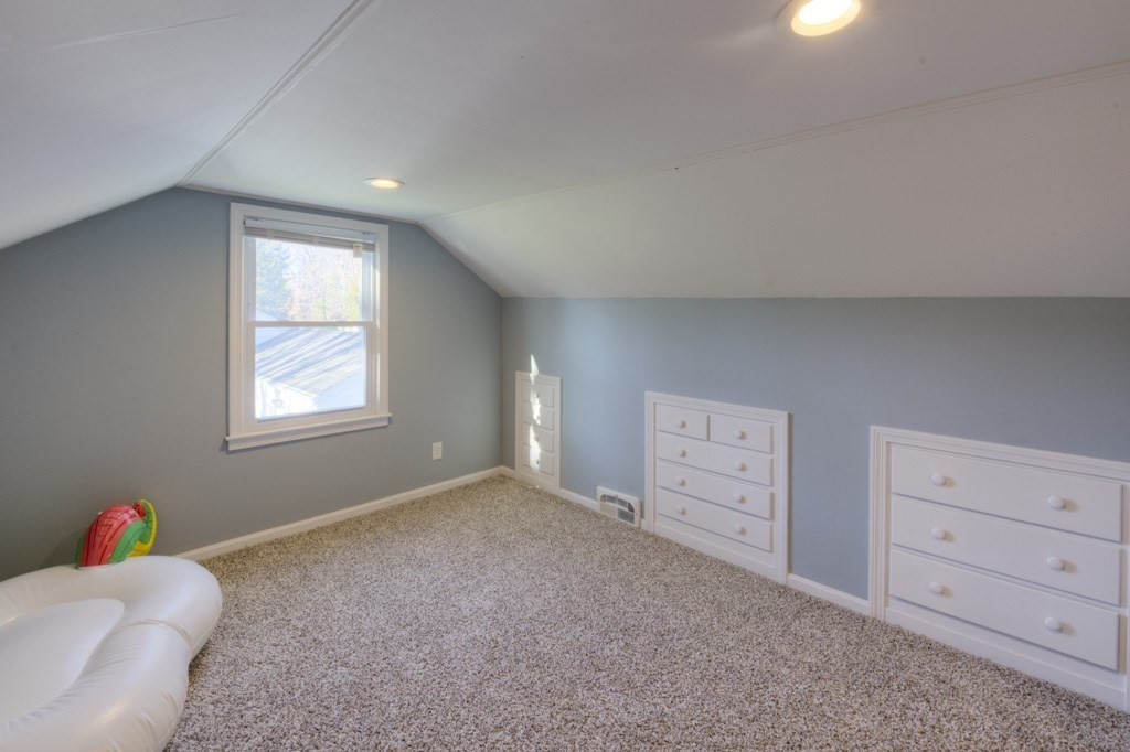 20 Briarcliff Street Springfield, MA 01128 - Photo 32 of 40