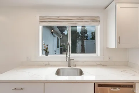 $699,000 | 259 West MacArthur Street, Sonoma, CA 95476