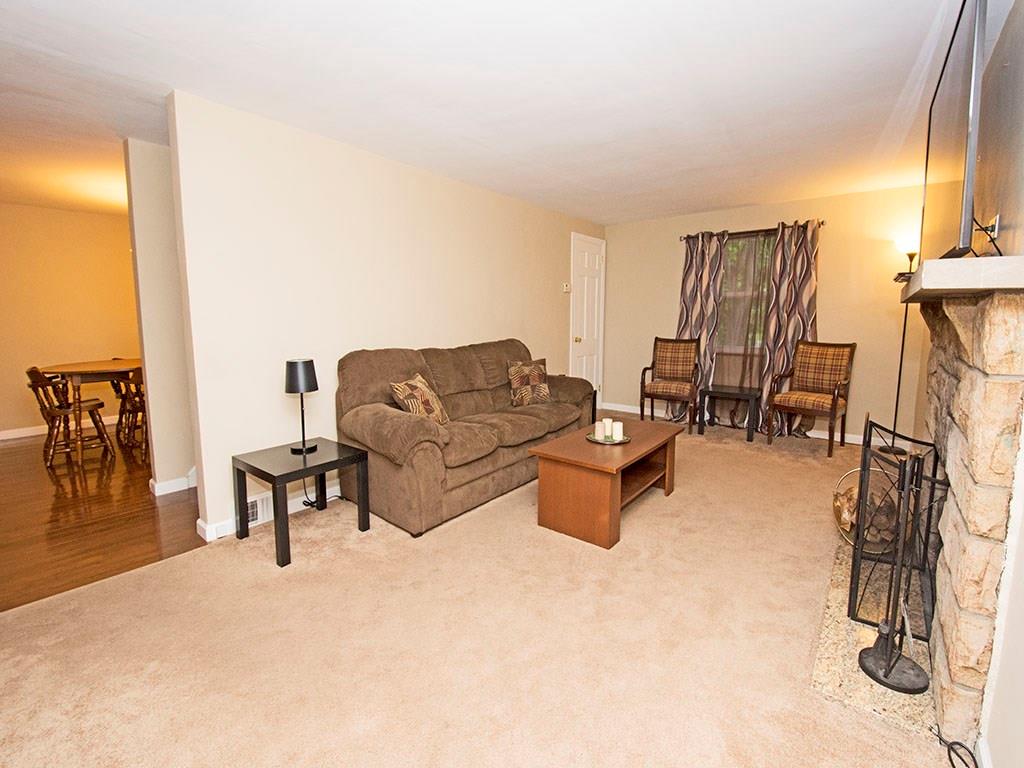 124 Spring Grove Road Pittsburgh, PA 15235 - Photo 5 of 14 Gallery Image 5