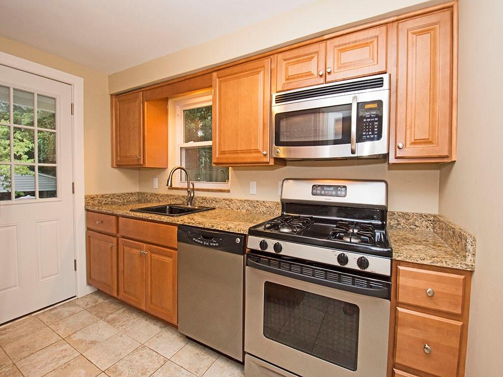 124 Spring Grove Road Pittsburgh, PA 15235 - Photo 6 of 14 Gallery Image 6