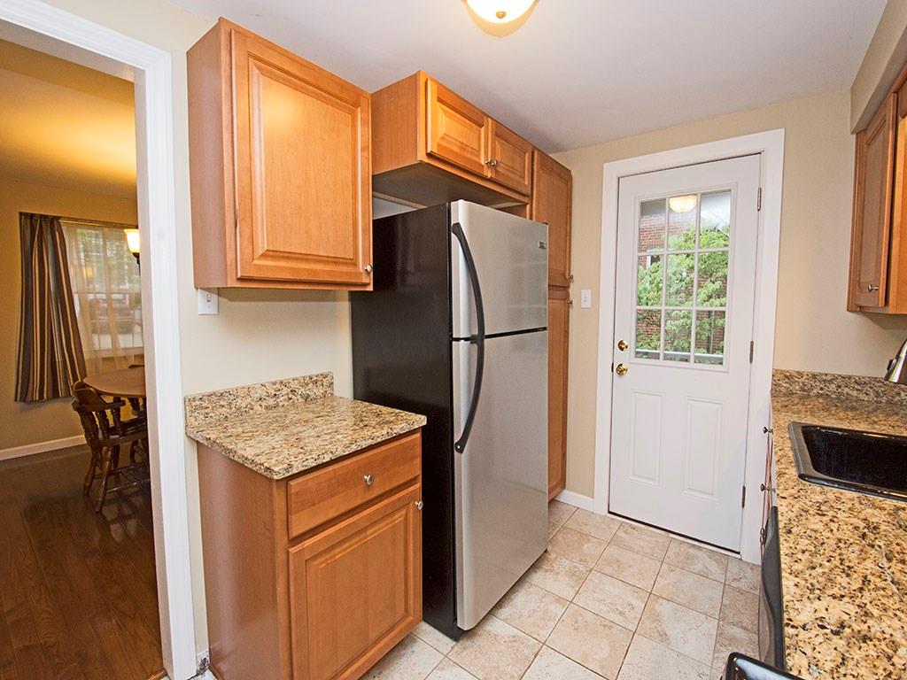 124 Spring Grove Road Pittsburgh, PA 15235 - Photo 7 of 14 Gallery Image 7