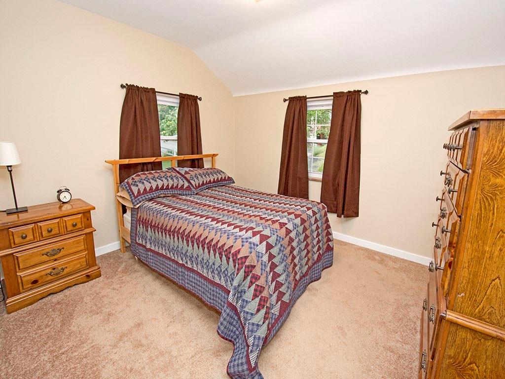 124 Spring Grove Road Pittsburgh, PA 15235 - Photo 10 of 14 Gallery Image 10
