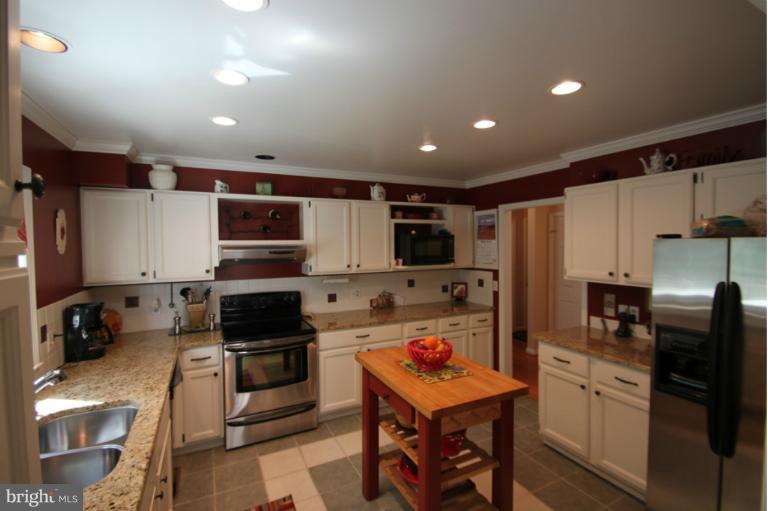 19233 South Merrimac Road Culpeper, VA 22701 - Photo 13 of 26 Kitchen