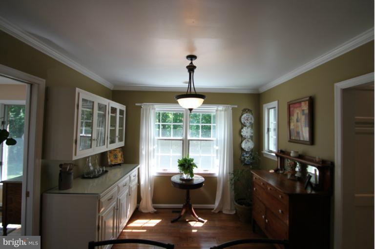 19233 South Merrimac Road Culpeper, VA 22701 - Photo 8 of 26 Butlers Pantry