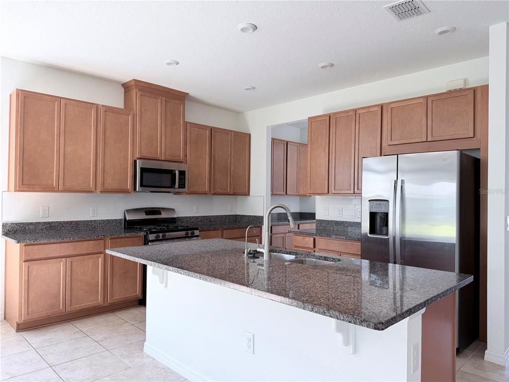 2186 Ridge Pointe Lane Clermont, FL 34715 - Photo 8 of 49