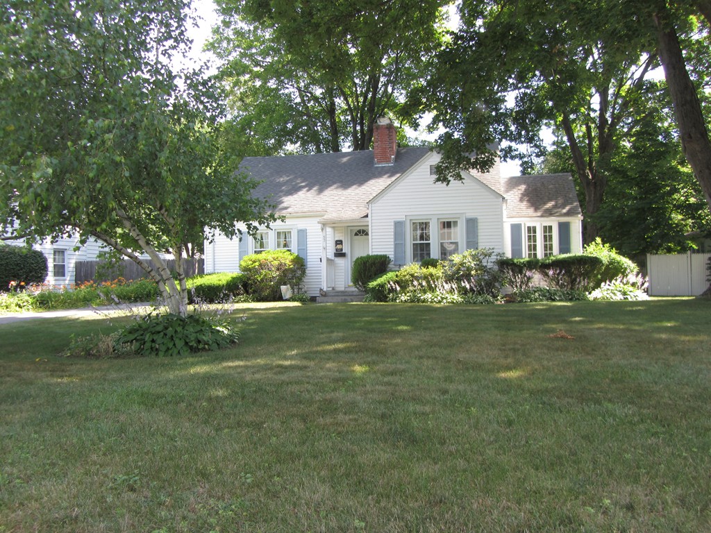 55 Harwich Road West Springfield, MA 01089 - Photo 2 of 30 Gallery Image 2