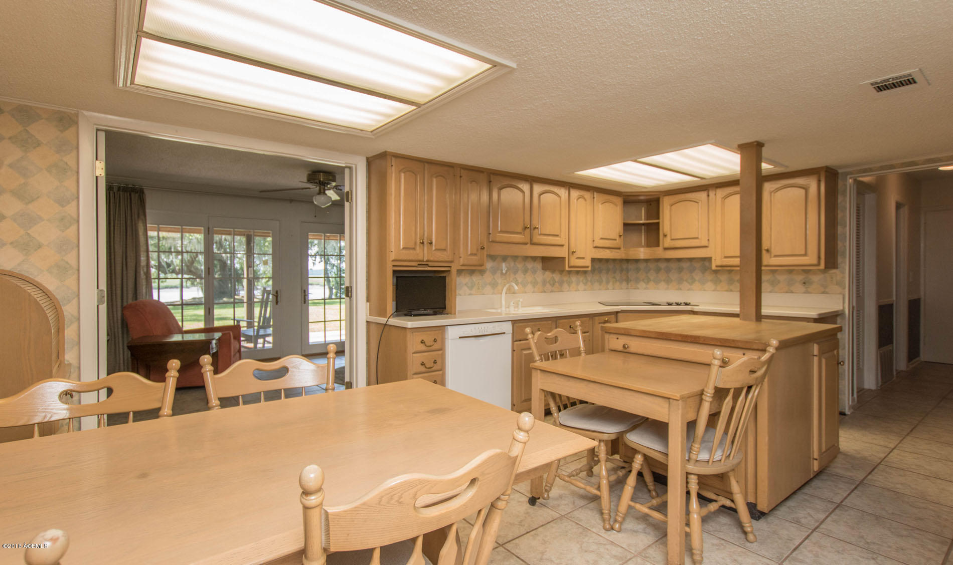1704 Riverside Drive Beaufort, SC 29902 - Photo 14 of 46 DSC07631-1