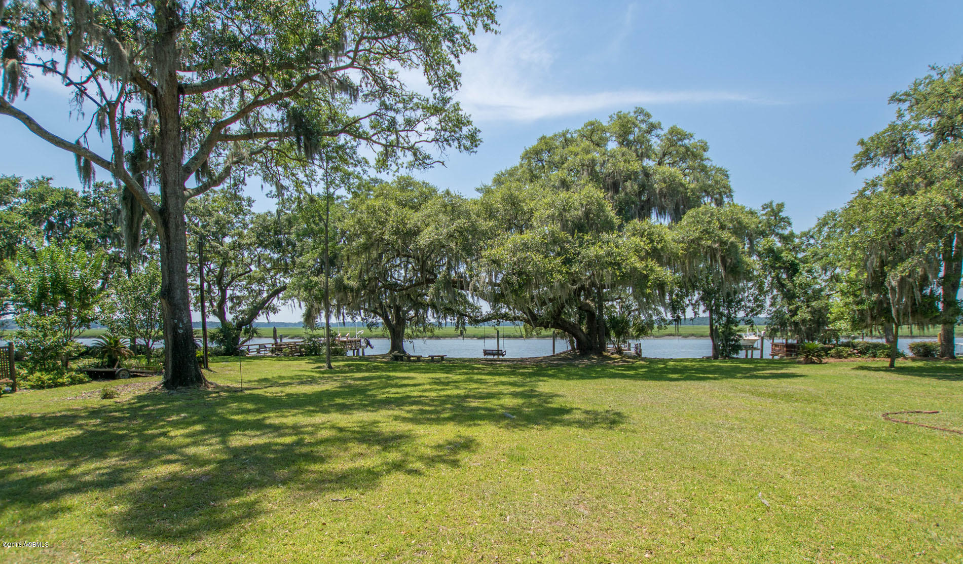 1704 Riverside Drive Beaufort, SC 29902 - Photo 3 of 46 DSC07555-1