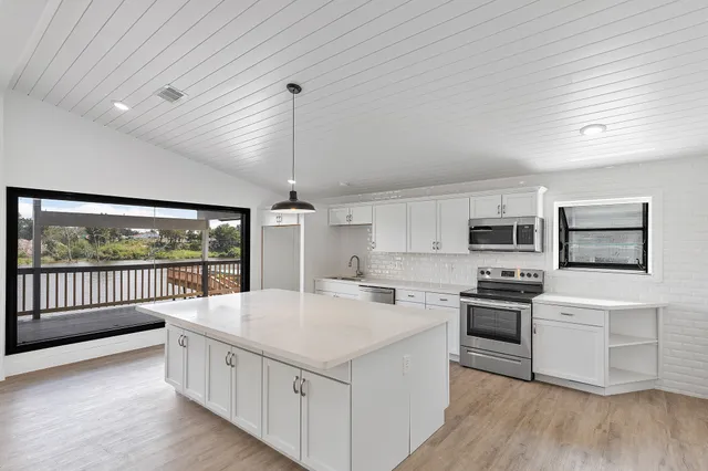 $499,900 | 20719 Rio Villa Drive, Houston, TX 77049