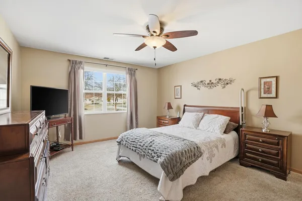 $305,000 | 2952 Freedom Circle, Crown Point, IN 46307