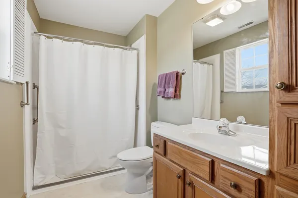 $305,000 | 2952 Freedom Circle, Crown Point, IN 46307