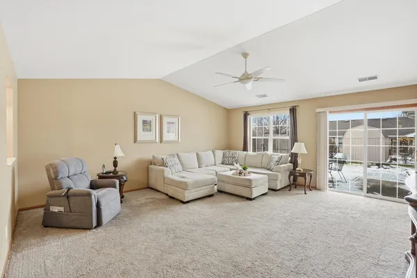 $305,000 | 2952 Freedom Circle, Crown Point, IN 46307